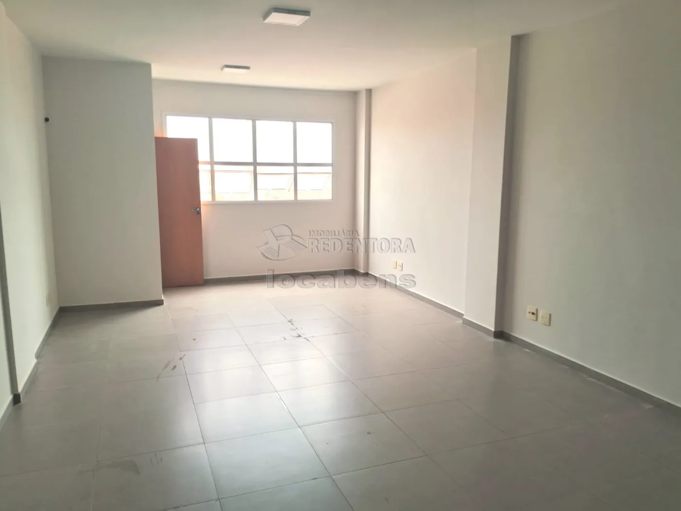 Alugar Comercial / Sala em Mirassol R$ 1.150,00 - Foto 4