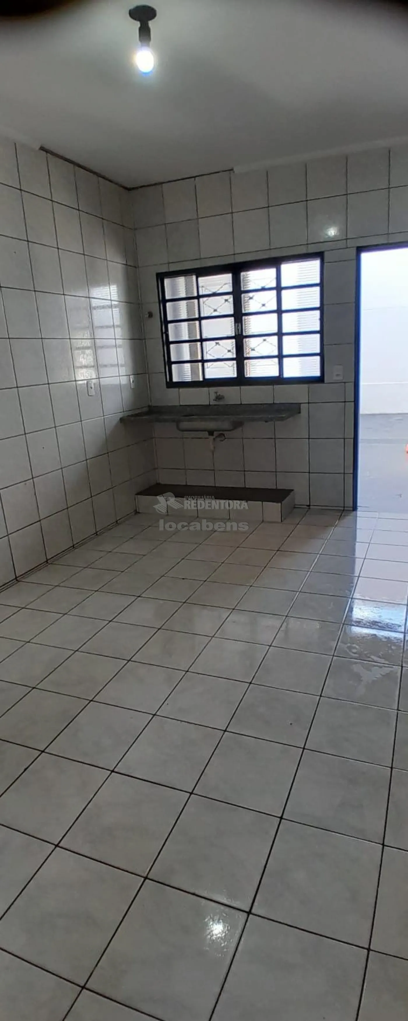 Comprar Casa / Padrão em São José do Rio Preto R$ 250.000,00 - Foto 4