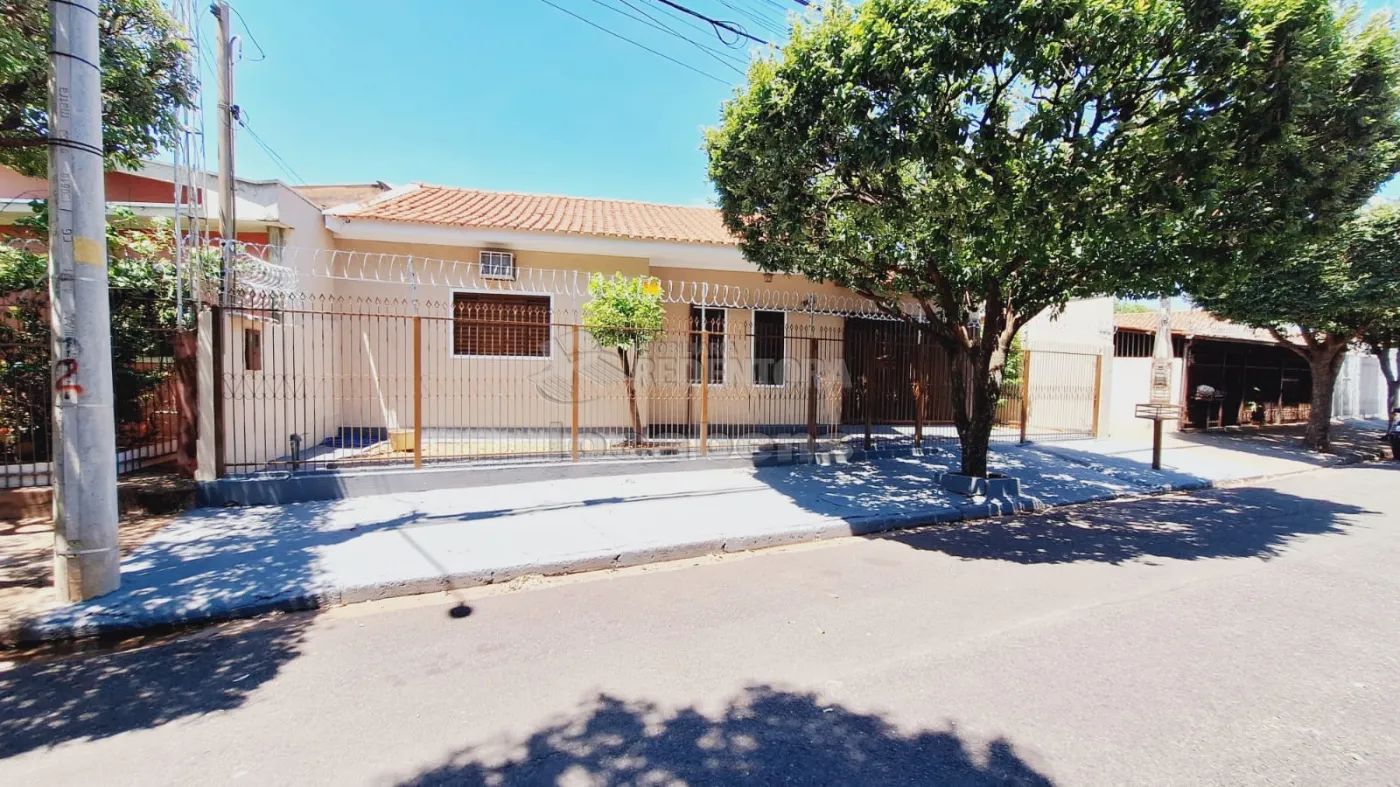 Alugar Casa / Padrão em São José do Rio Preto R$ 1.300,00 - Foto 21