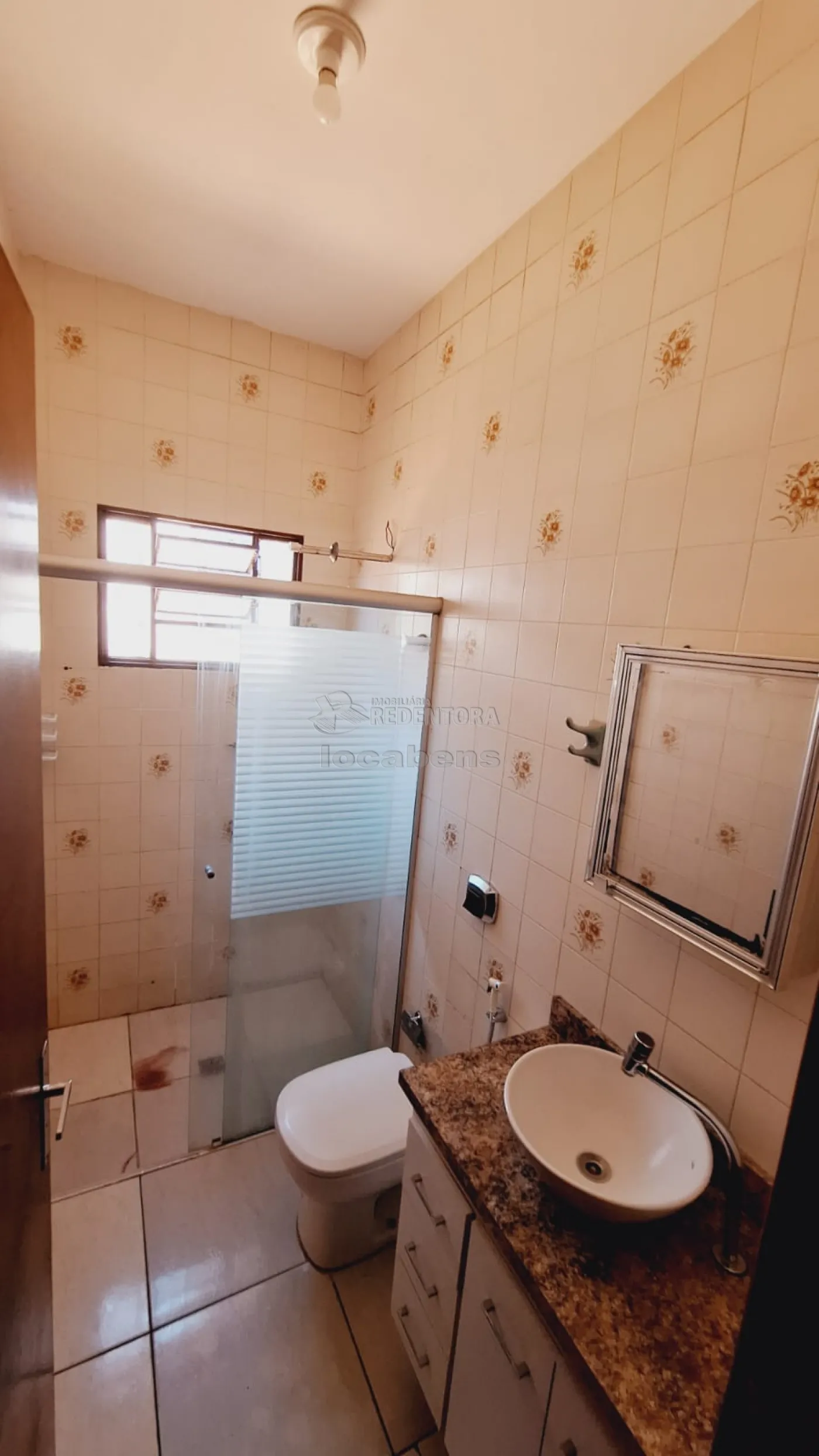 Alugar Casa / Padrão em São José do Rio Preto R$ 1.300,00 - Foto 12