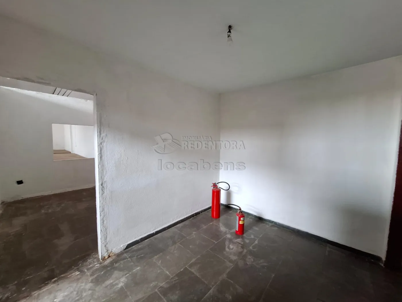 Alugar Comercial / Salão em São José do Rio Preto R$ 4.000,00 - Foto 4