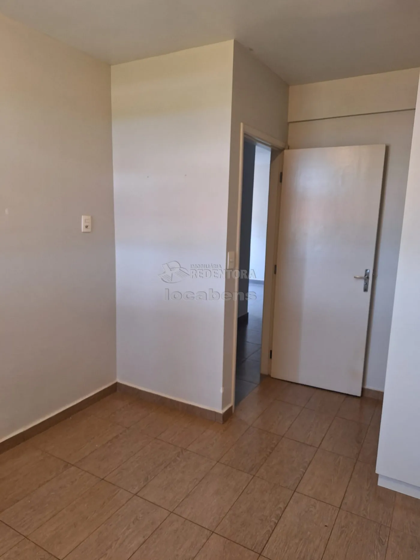 Alugar Apartamento / Padrão em São José do Rio Preto R$ 1.800,00 - Foto 8