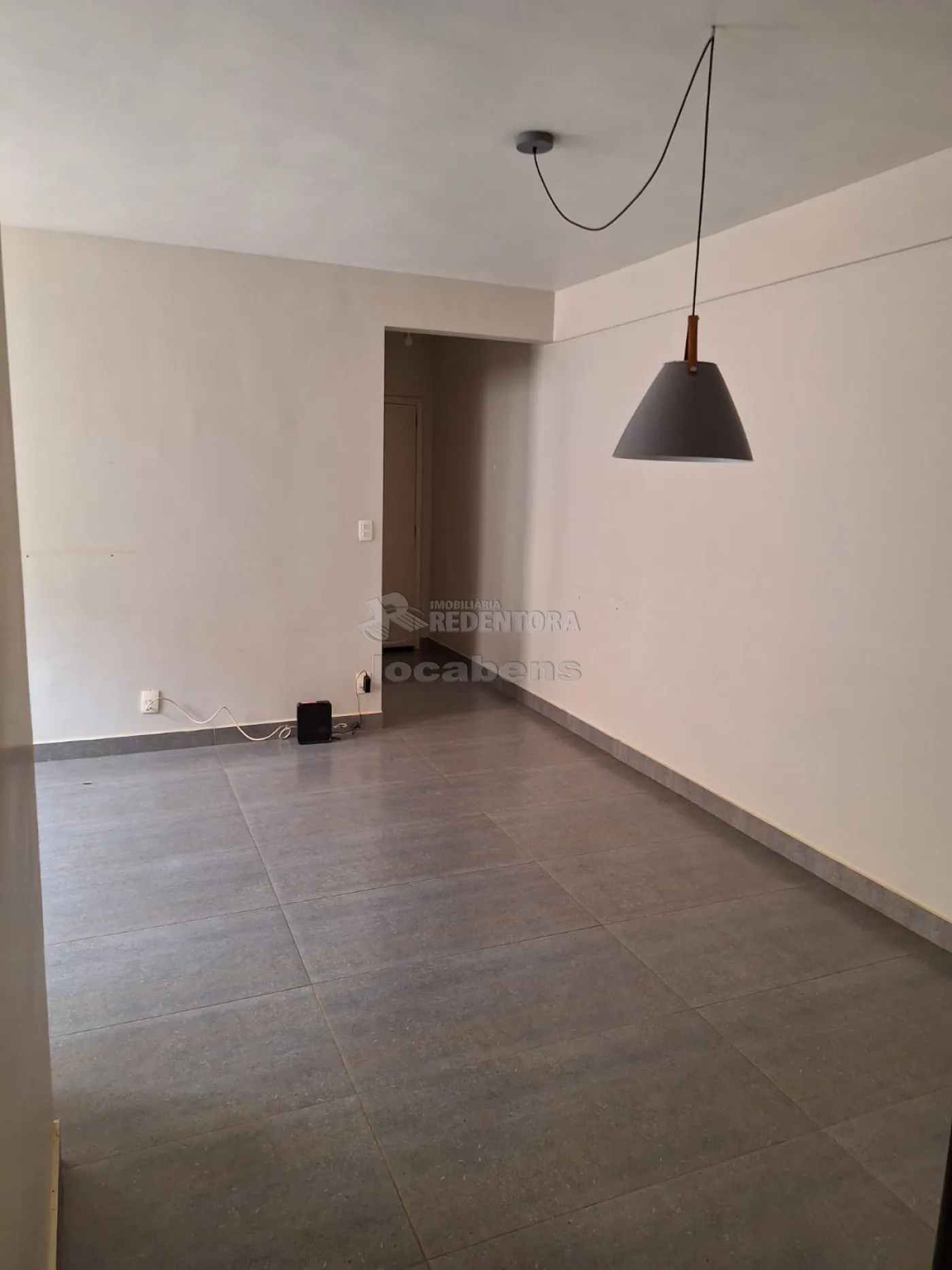 Alugar Apartamento / Padrão em São José do Rio Preto R$ 1.800,00 - Foto 1