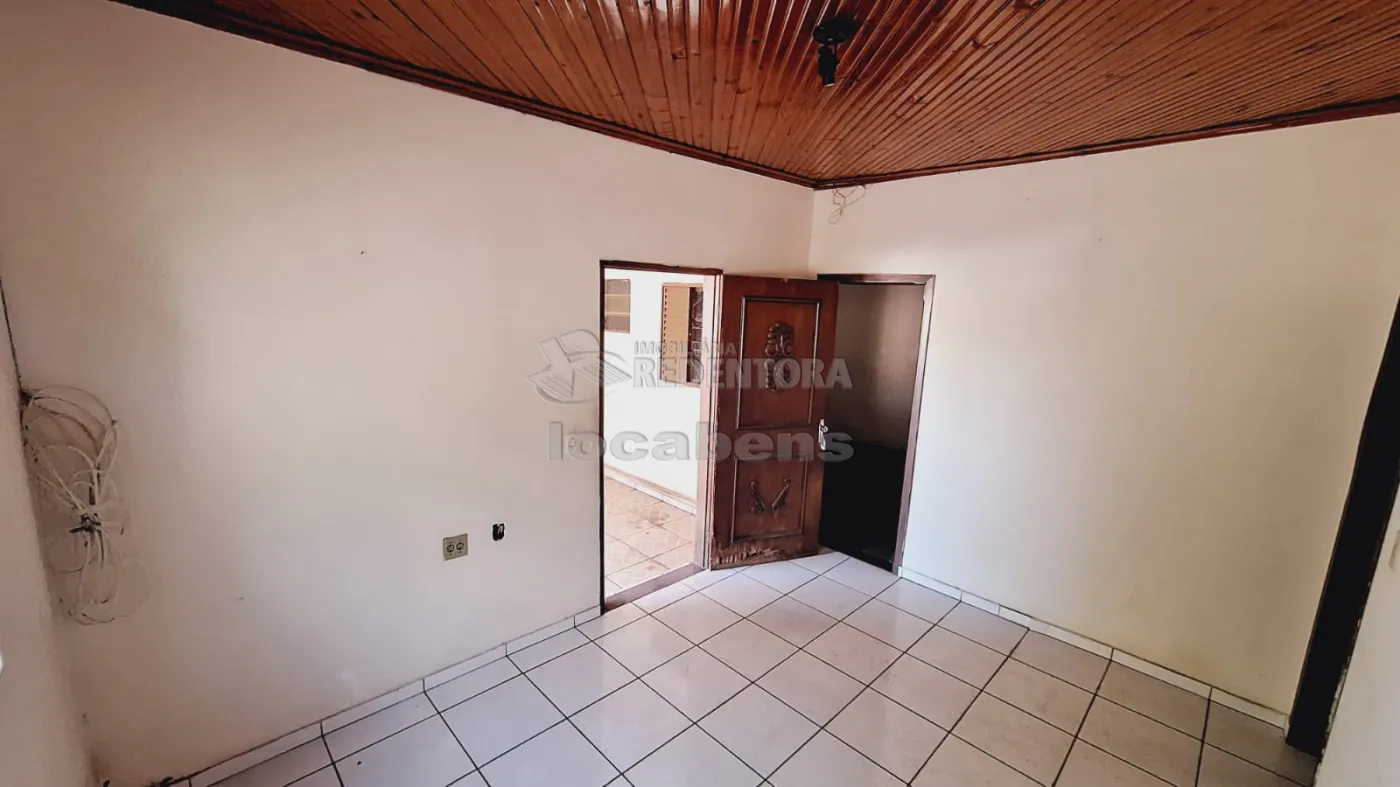 Casa para alugar com 2 quartos, 70m² - Foto 2