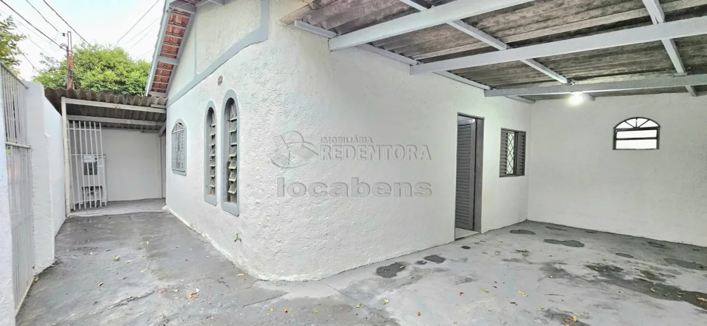 Comprar Casa / Padrão em São José do Rio Preto R$ 200.000,00 - Foto 1