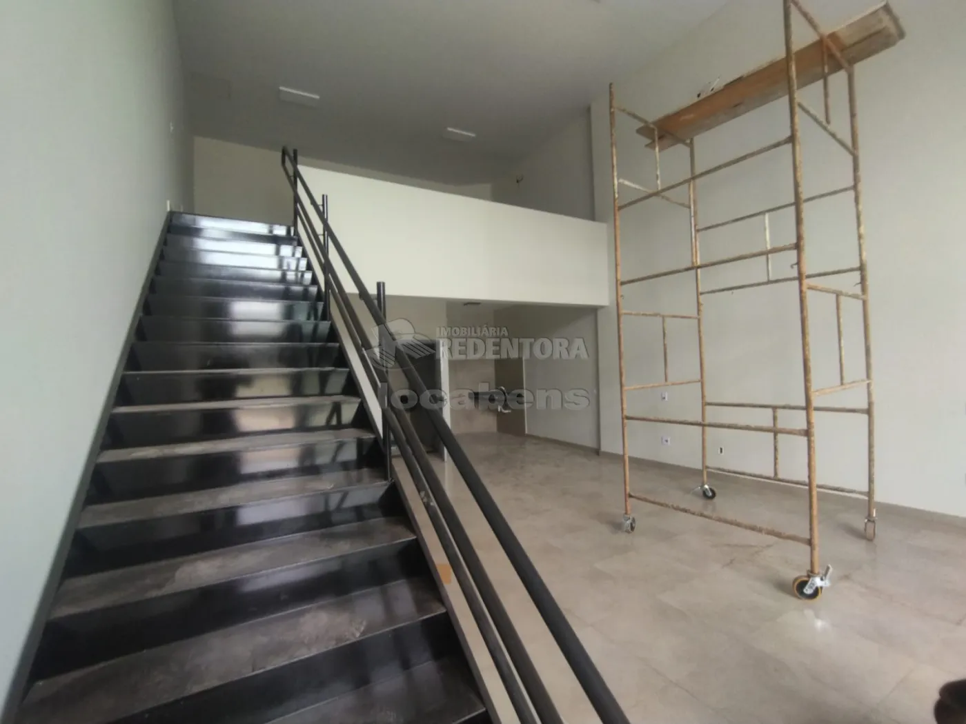 Alugar Comercial / Salão em São José do Rio Preto R$ 3.500,00 - Foto 3