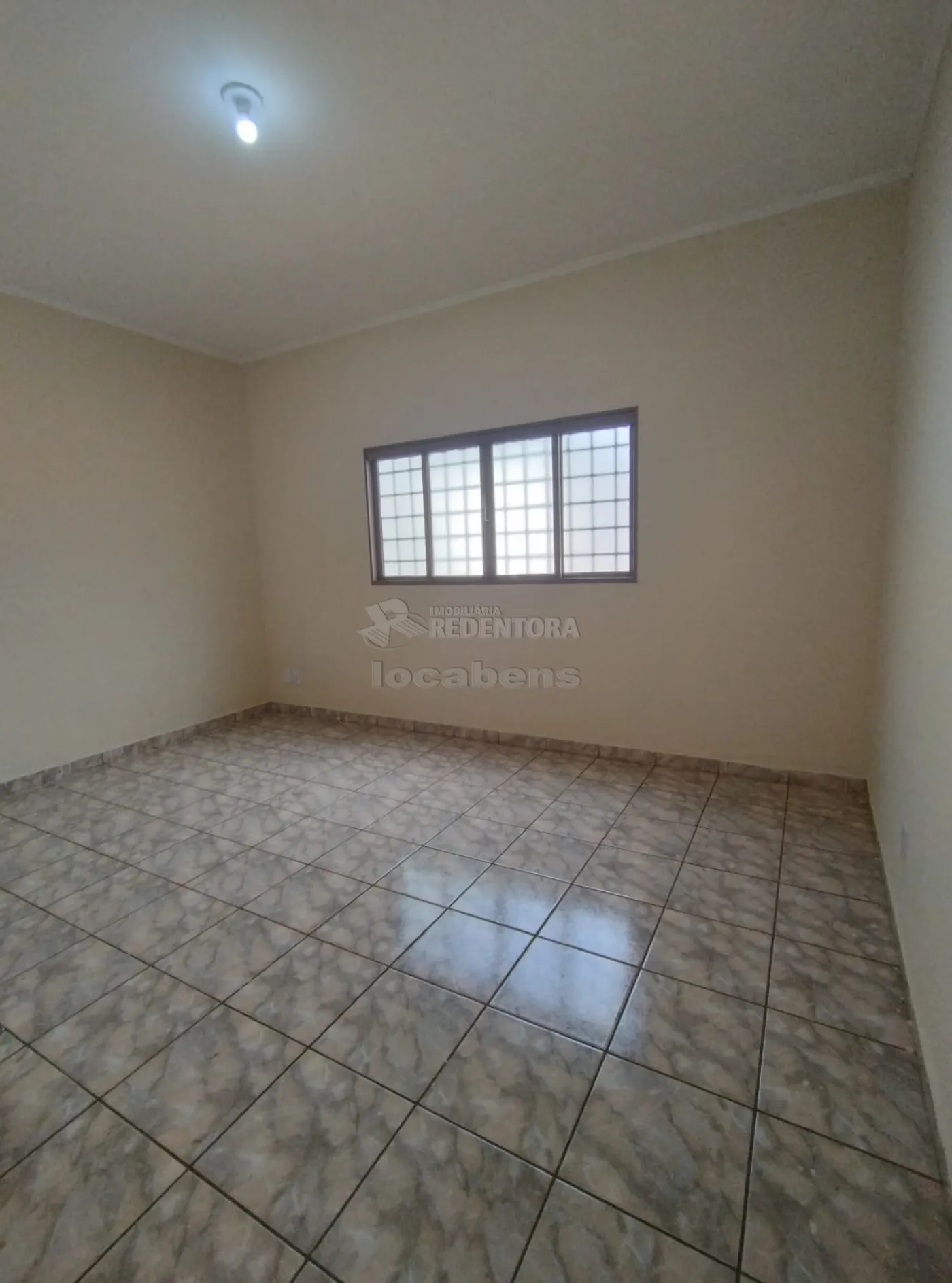 Alugar Casa / Padrão em São José do Rio Preto apenas R$ 1.300,00 - Foto 1