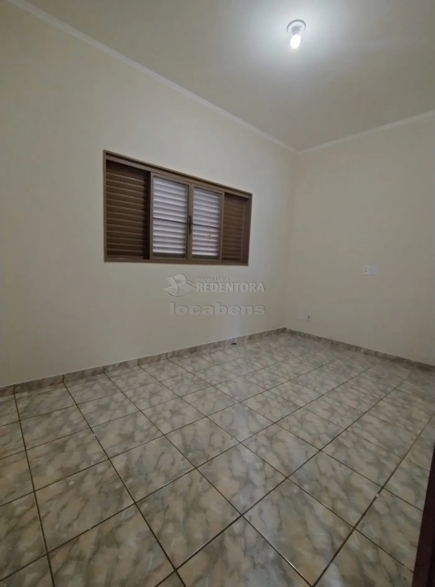 Alugar Casa / Padrão em São José do Rio Preto apenas R$ 1.300,00 - Foto 3