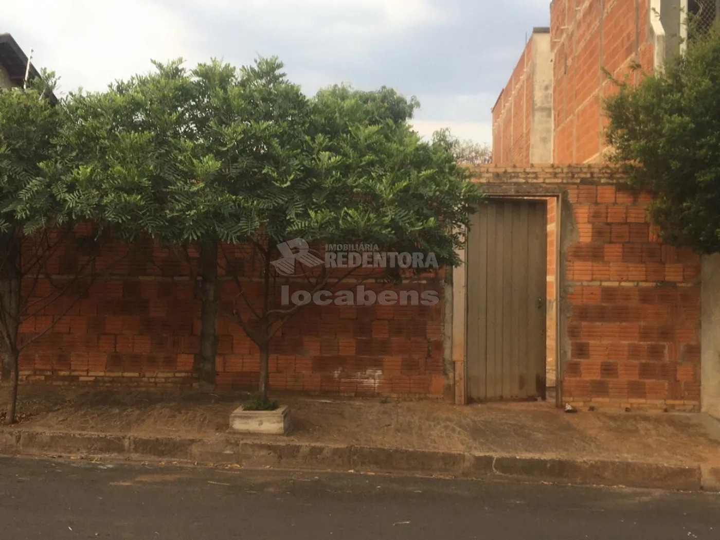 Comprar Terreno / Padrão em São José do Rio Preto R$ 210.000,00 - Foto 1