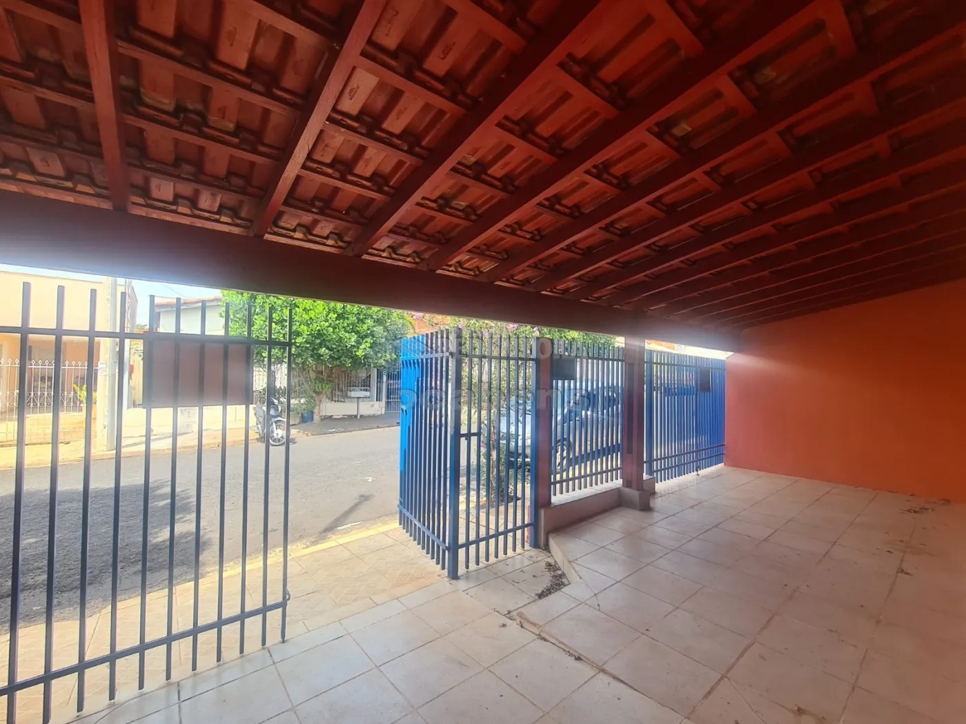 Alugar Casa / Padrão em São José do Rio Preto apenas R$ 1.100,00 - Foto 3