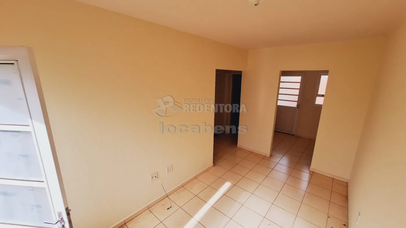 Alugar Casa / Padrão em São José do Rio Preto apenas R$ 750,00 - Foto 2