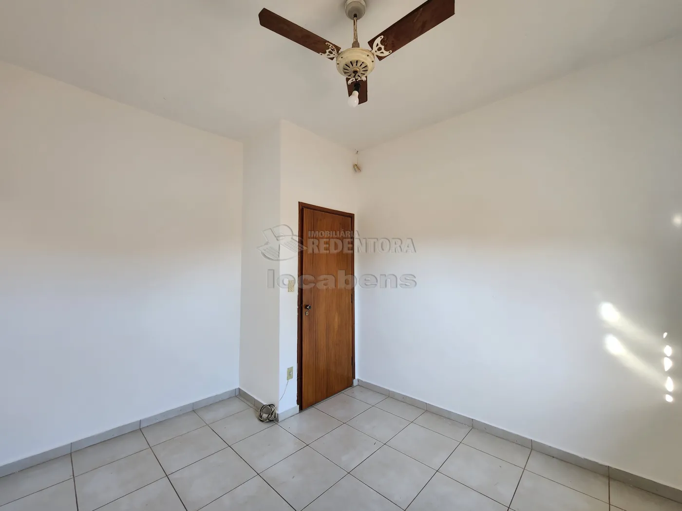 Alugar Casa / Padrão em São José do Rio Preto R$ 1.800,00 - Foto 10