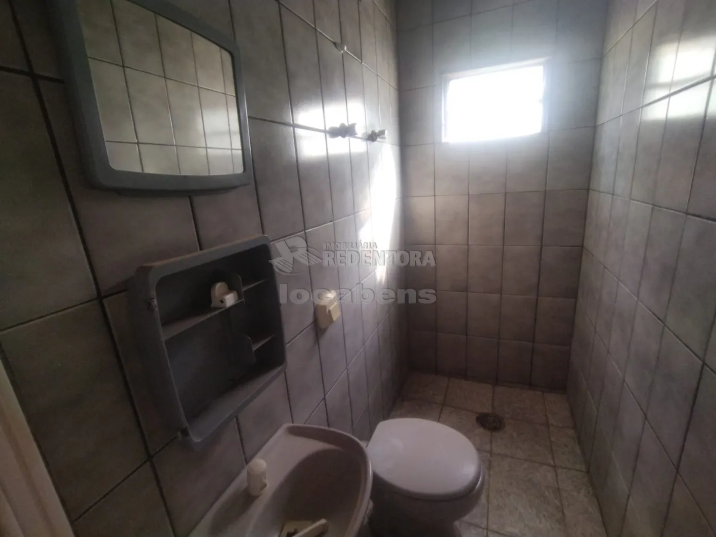 Alugar Casa / Padrão em São José do Rio Preto R$ 1.000,00 - Foto 8