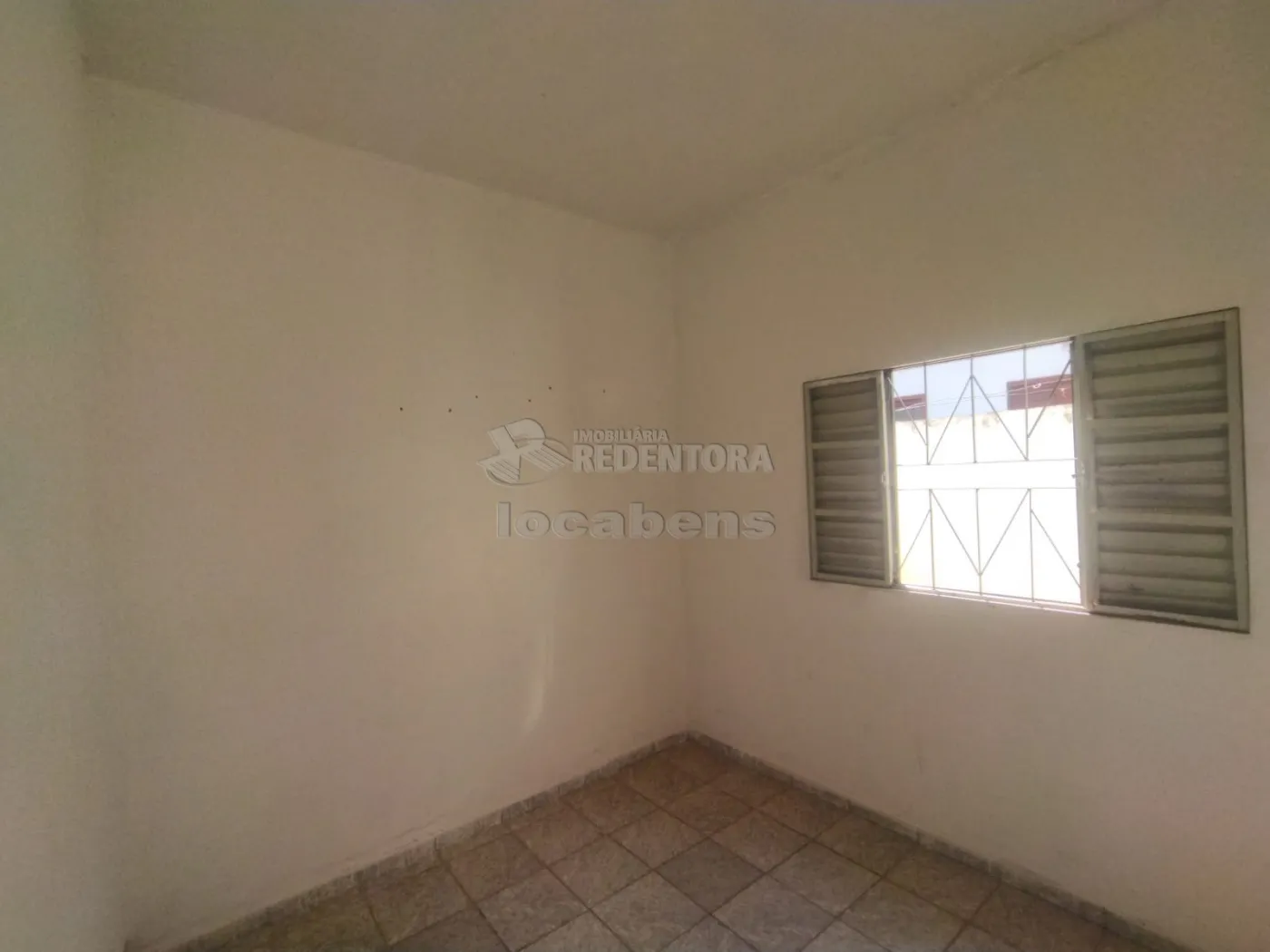 Alugar Casa / Padrão em São José do Rio Preto R$ 1.000,00 - Foto 11