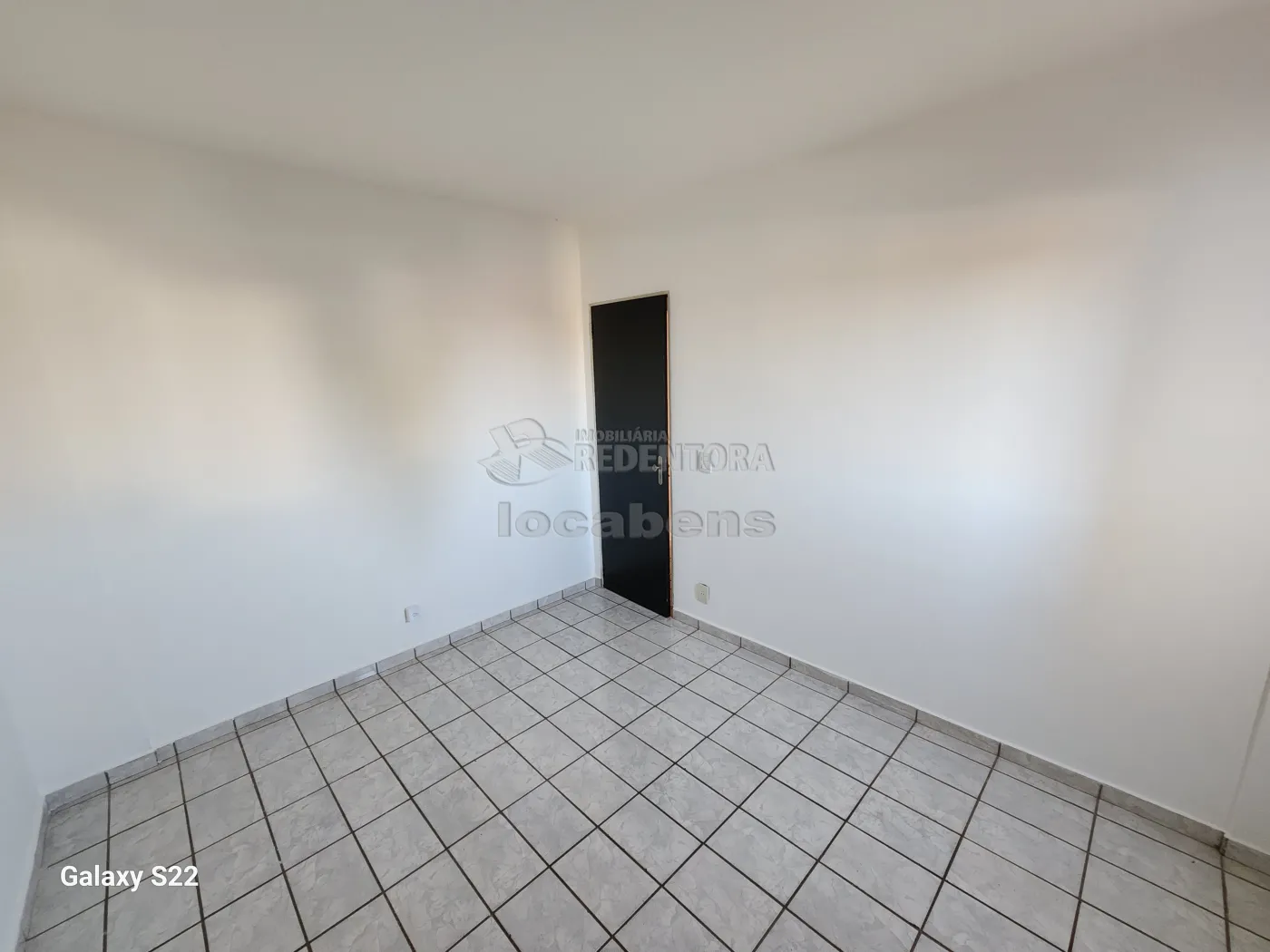 Alugar Apartamento / Padrão em São José do Rio Preto R$ 700,00 - Foto 6