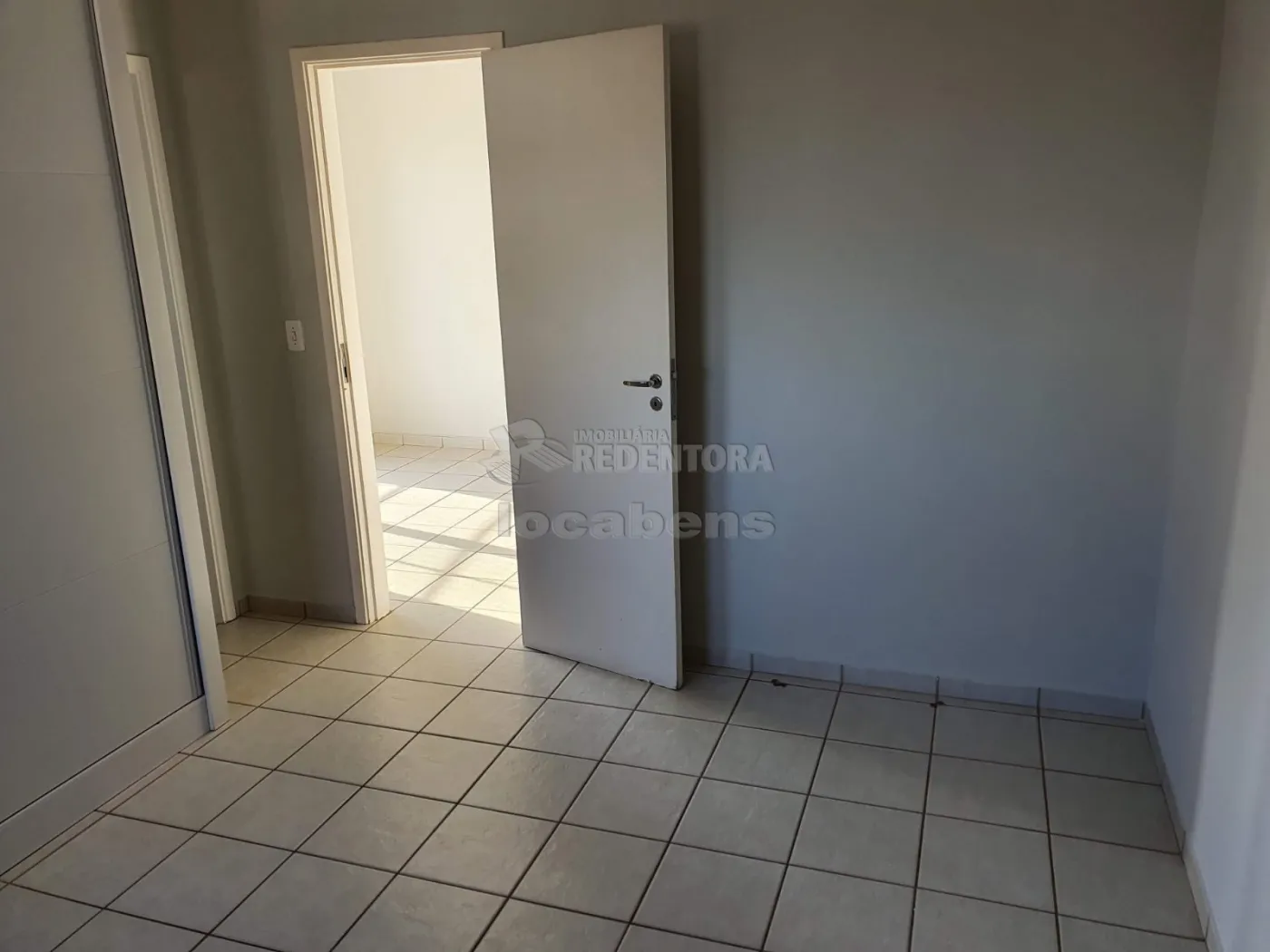 Alugar Apartamento / Padrão em São José do Rio Preto R$ 1.350,00 - Foto 7