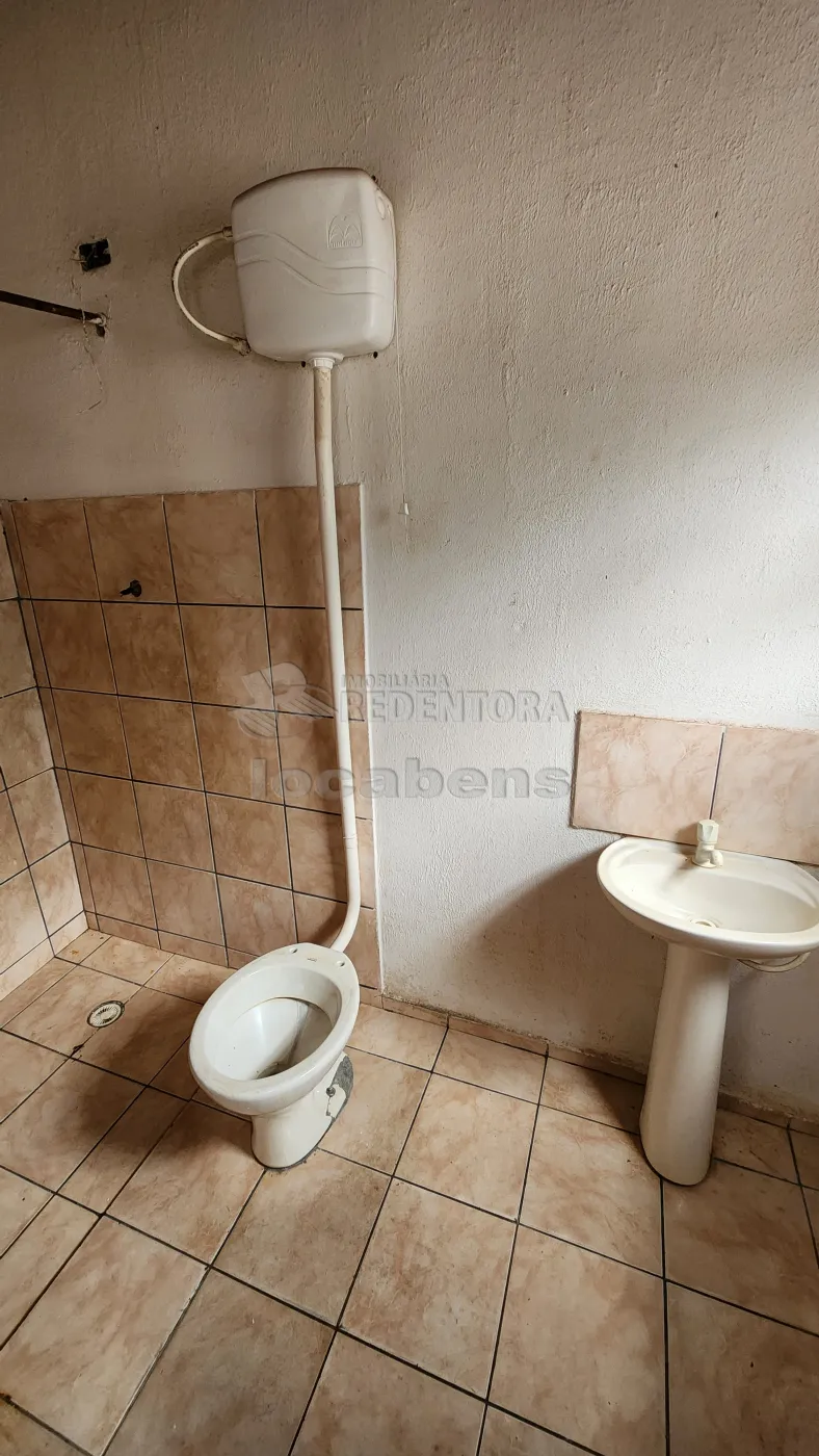 Alugar Casa / Padrão em São José do Rio Preto R$ 850,00 - Foto 8