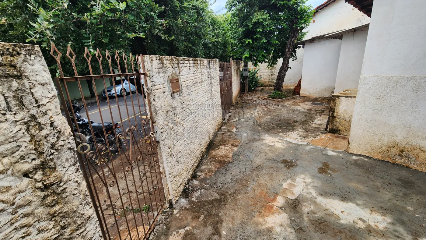 Alugar Casa / Padrão em São José do Rio Preto R$ 850,00 - Foto 13