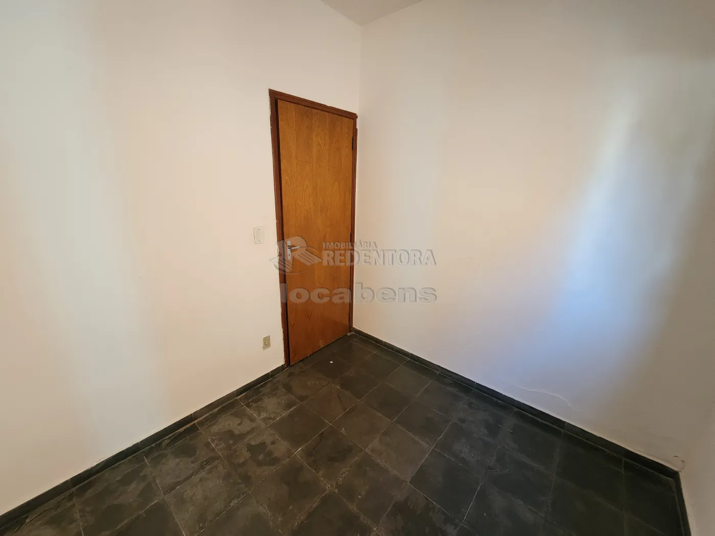 Alugar Casa / Padrão em São José do Rio Preto R$ 1.200,00 - Foto 7