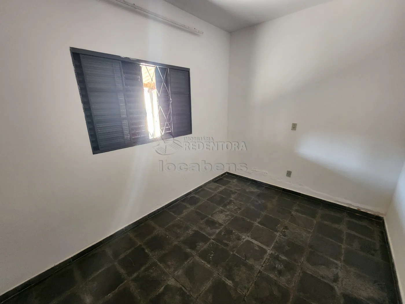 Alugar Casa / Padrão em São José do Rio Preto R$ 1.200,00 - Foto 10