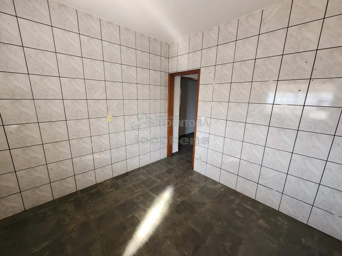 Alugar Casa / Padrão em São José do Rio Preto R$ 1.200,00 - Foto 13