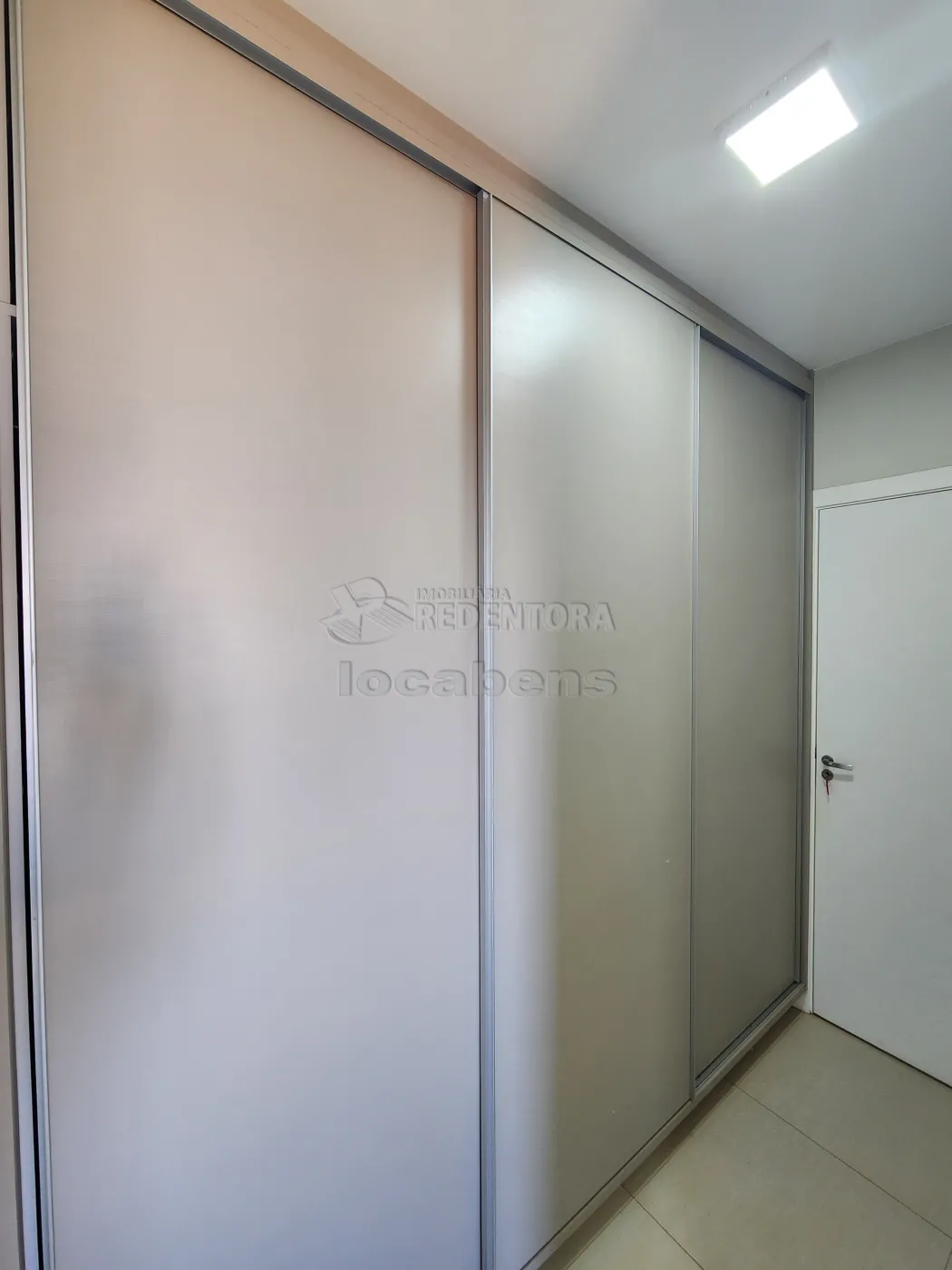 Alugar Apartamento / Padrão em São José do Rio Preto R$ 2.600,00 - Foto 8