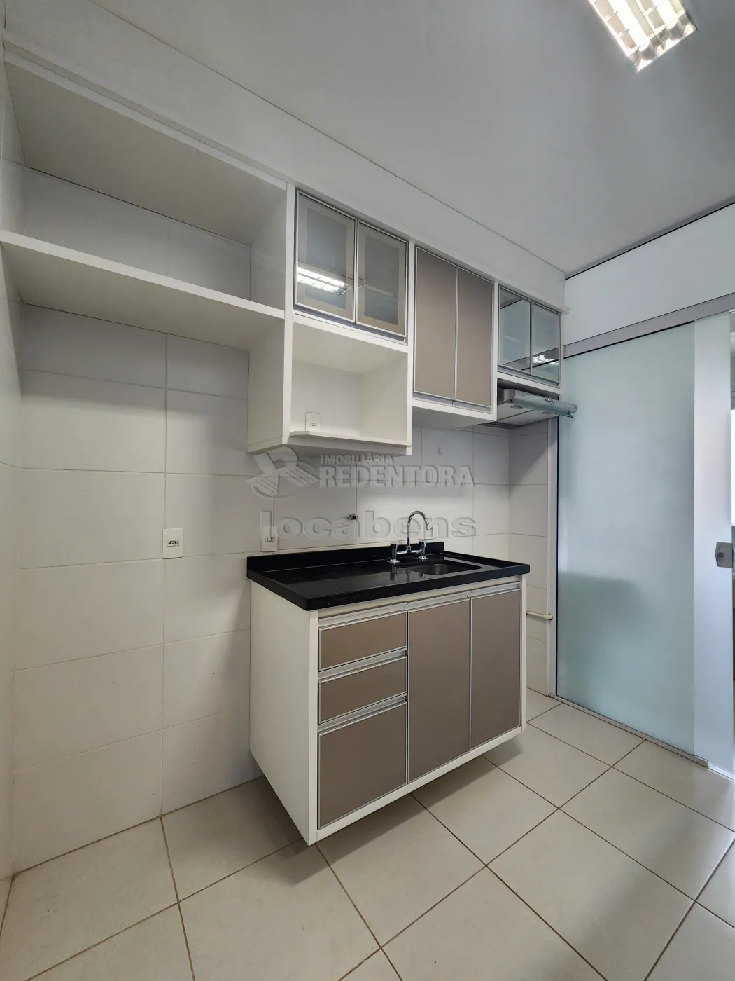 Apartamento para alugar com 2 quartos, 83m² - Foto 3