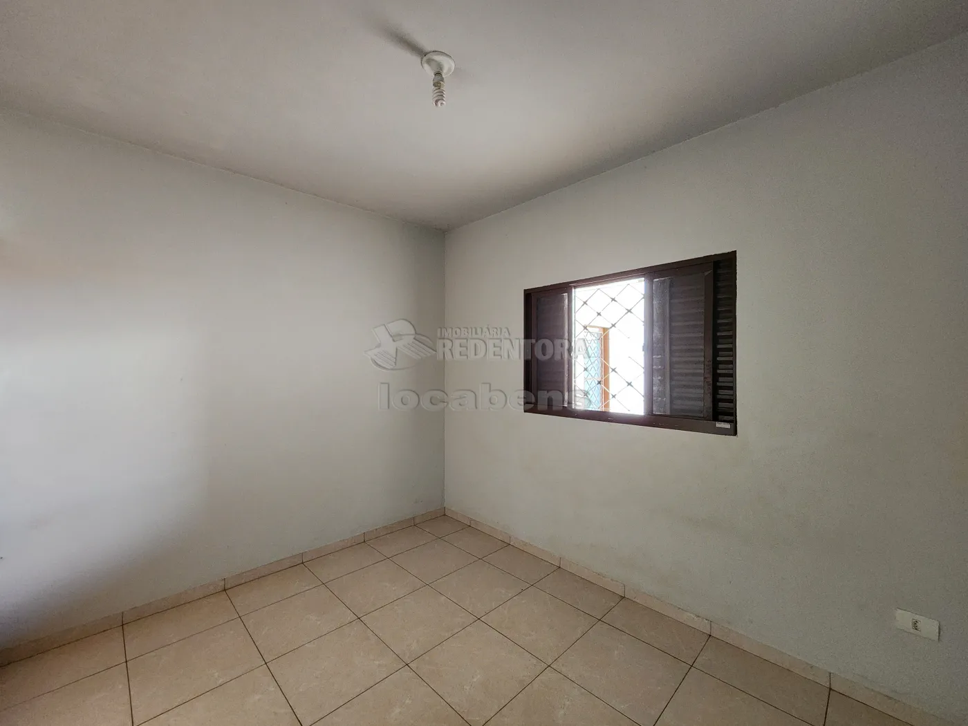 Alugar Casa / Padrão em Guapiaçu R$ 1.150,00 - Foto 10