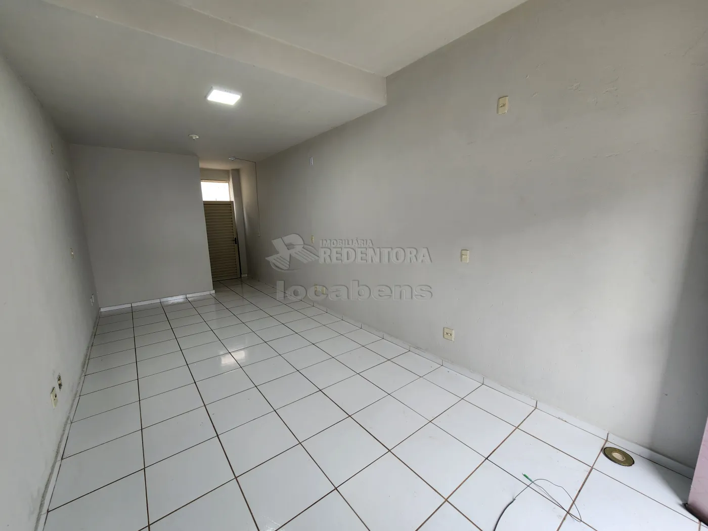 Alugar Comercial / Salão em São José do Rio Preto apenas R$ 880,00 - Foto 1