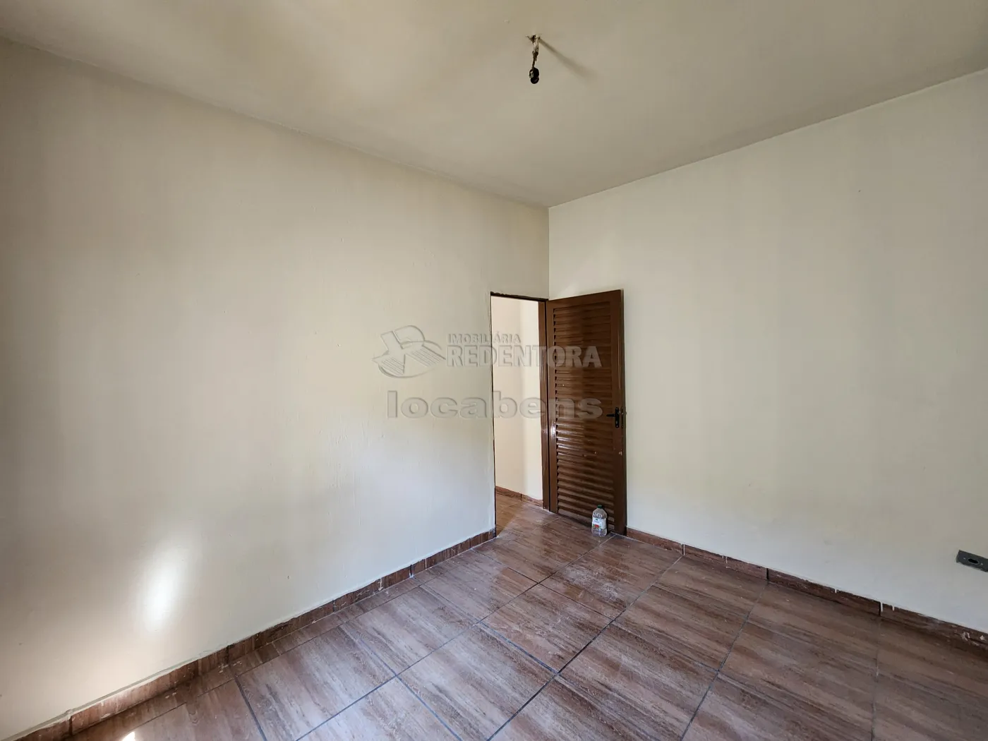 Alugar Casa / Padrão em São José do Rio Preto apenas R$ 650,00 - Foto 6