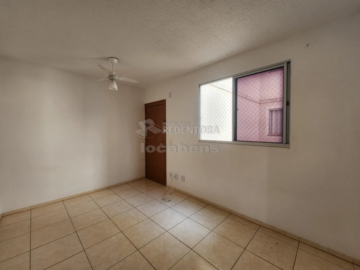 Alugar Apartamento / Padrão em São José do Rio Preto R$ 800,00 - Foto 2