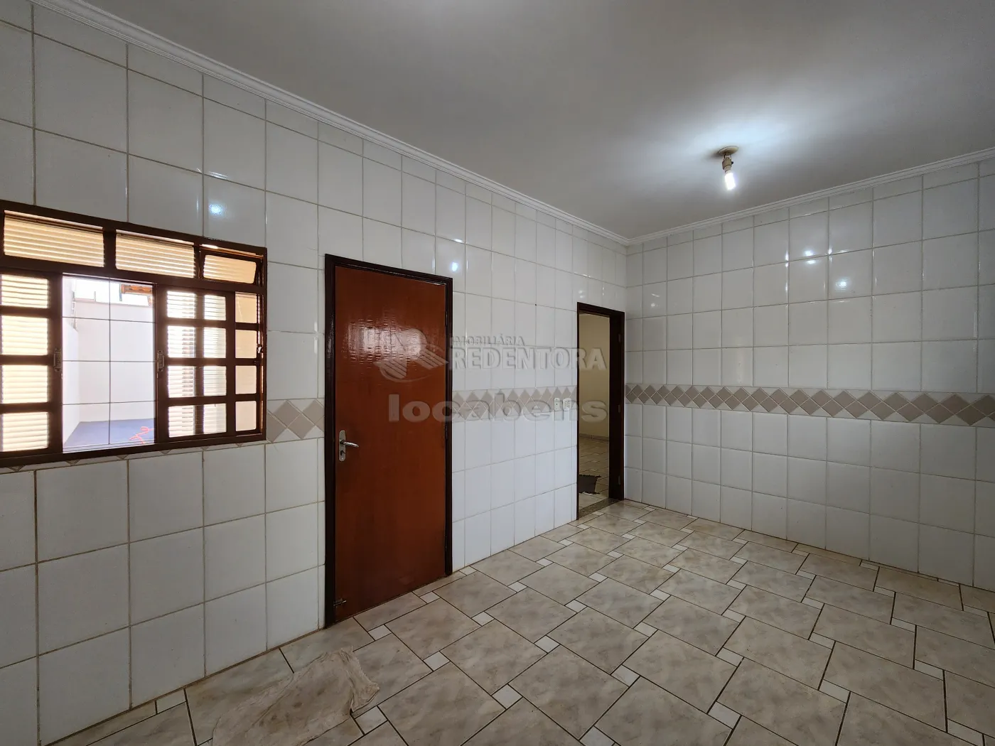 Alugar Casa / Padrão em São José do Rio Preto R$ 1.900,00 - Foto 5