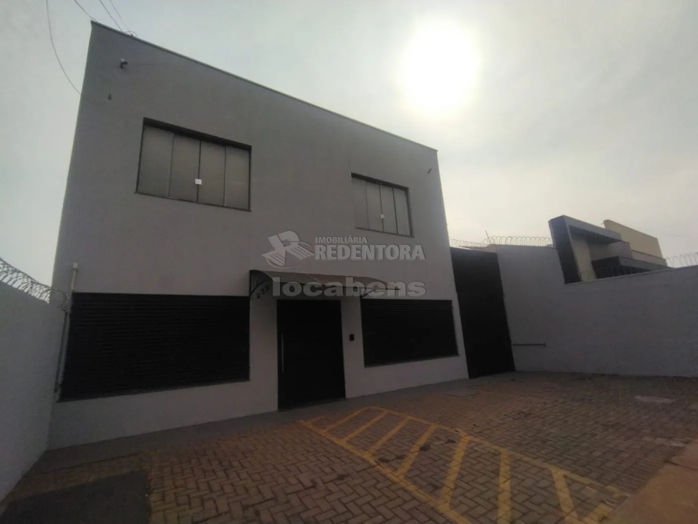 Alugar Comercial / Salão em São José do Rio Preto R$ 12.000,00 - Foto 2