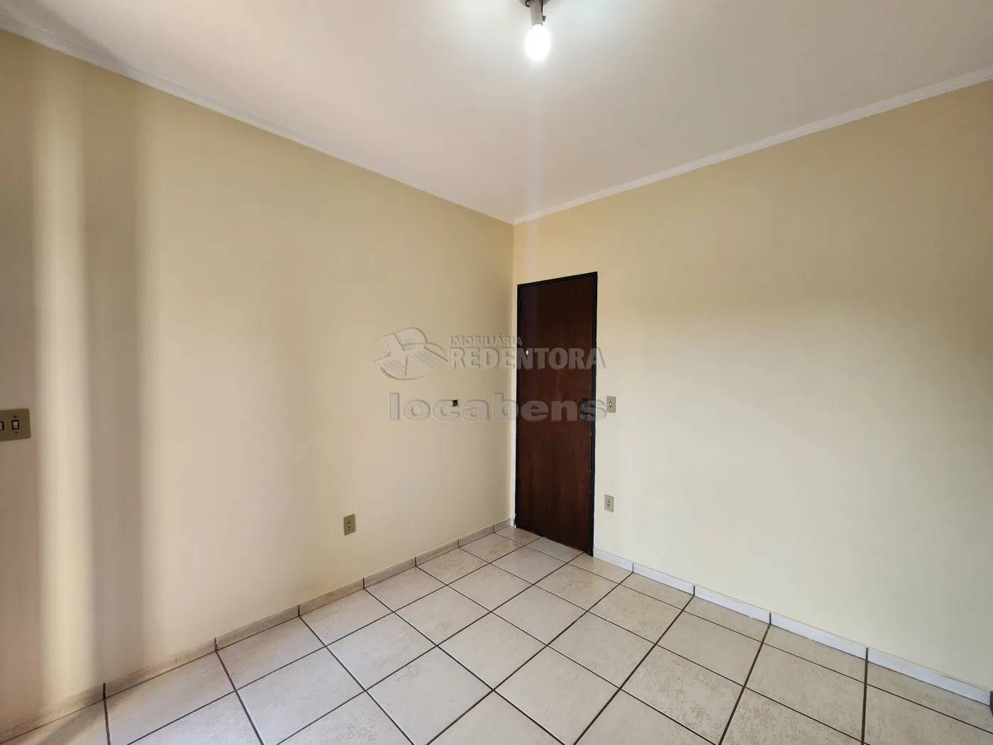 Alugar Apartamento / Padrão em São José do Rio Preto R$ 1.200,00 - Foto 10