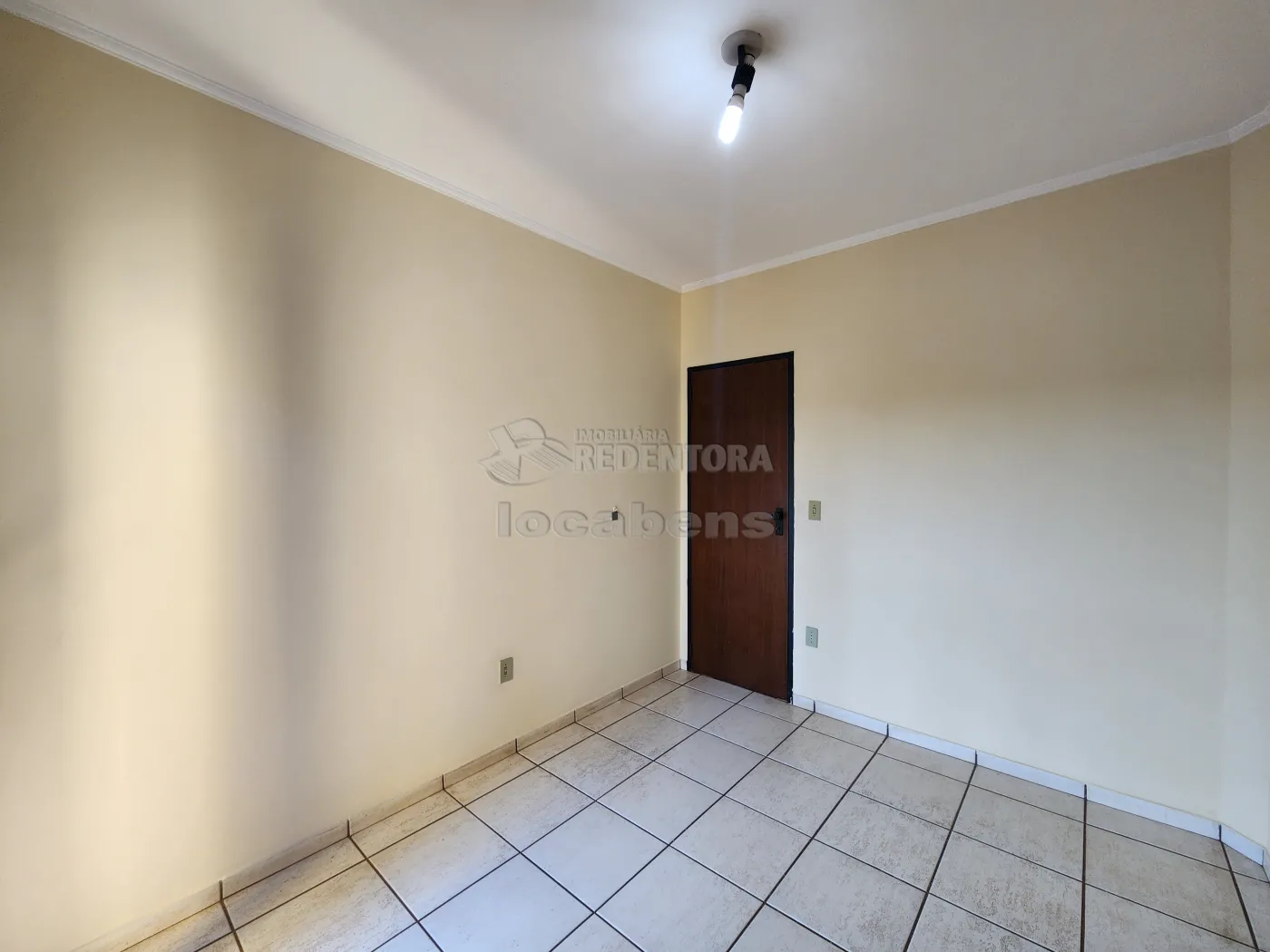 Alugar Apartamento / Padrão em São José do Rio Preto R$ 1.200,00 - Foto 13