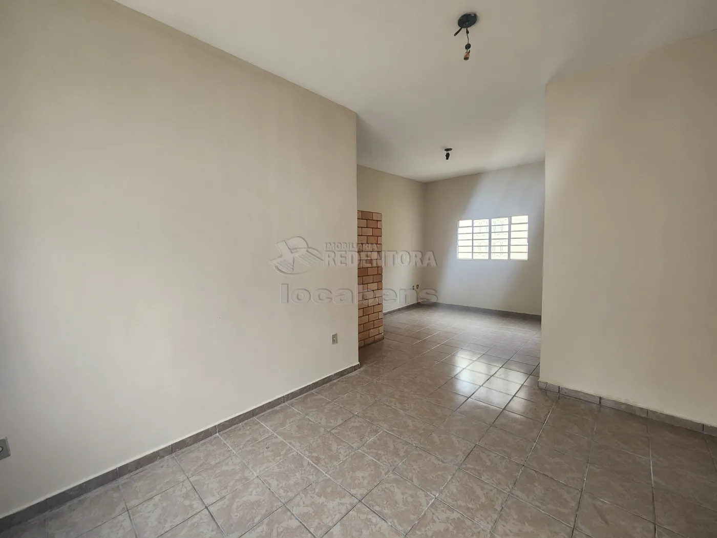 Alugar Casa / Padrão em São José do Rio Preto apenas R$ 1.300,00 - Foto 1