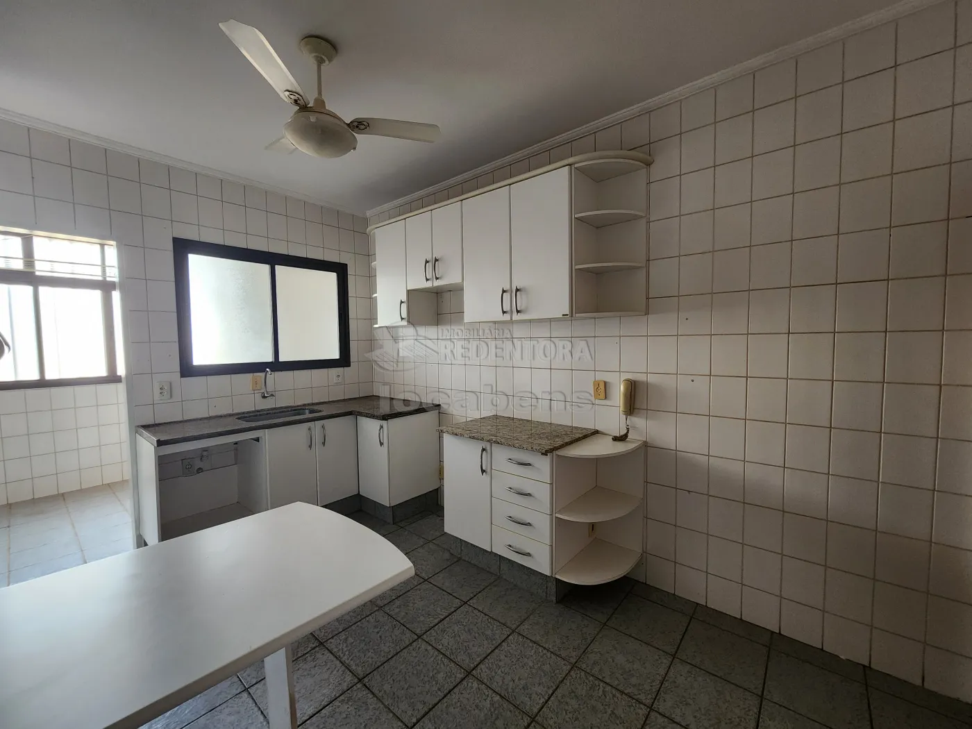 Alugar Apartamento / Padrão em São José do Rio Preto R$ 1.900,00 - Foto 3