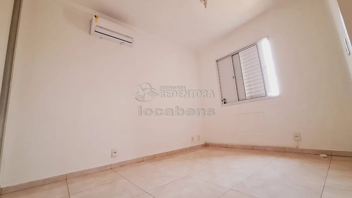 Alugar Casa / Condomínio em São José do Rio Preto R$ 2.500,00 - Foto 1