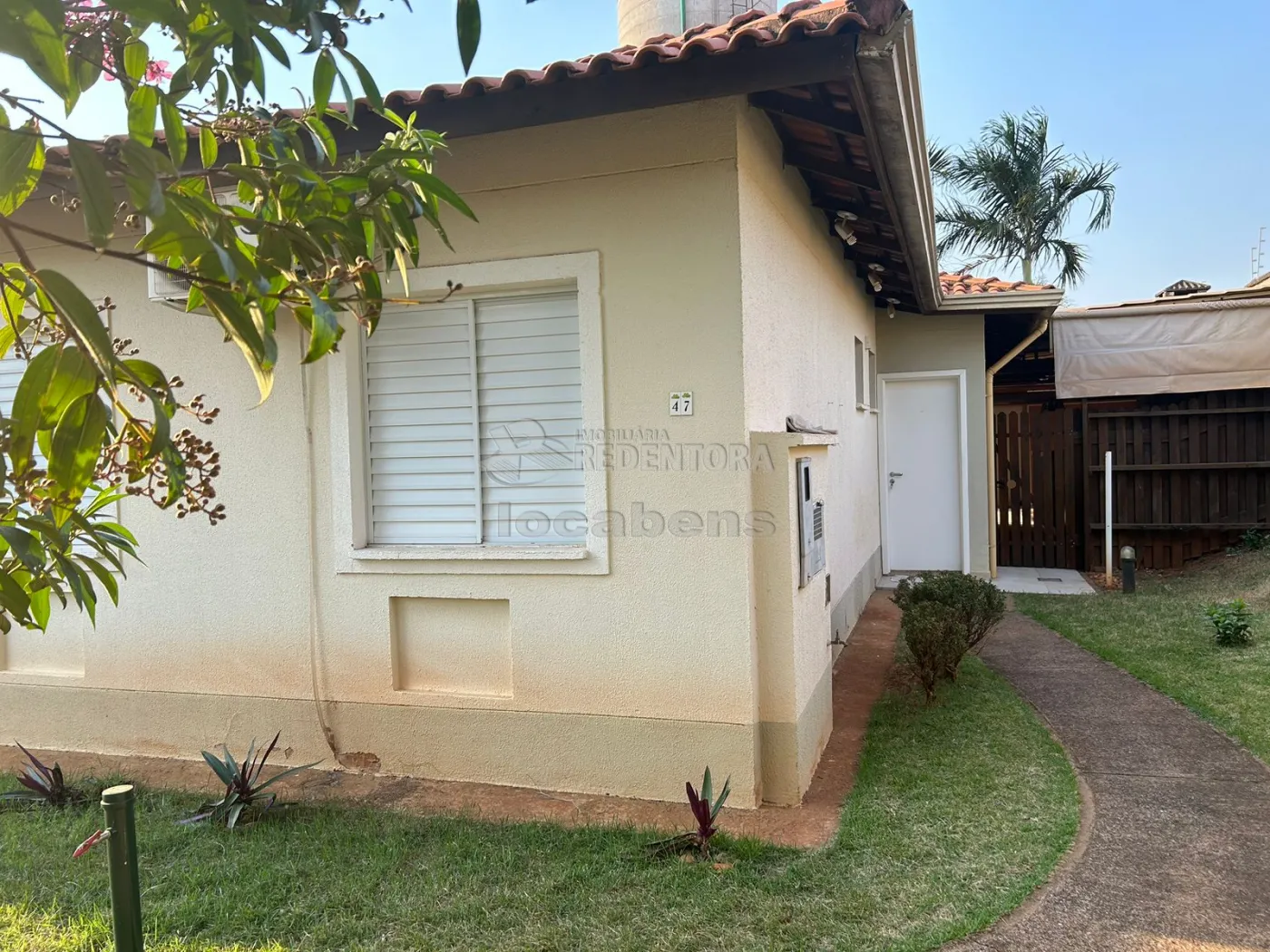 Alugar Casa / Condomínio em São José do Rio Preto R$ 2.700,00 - Foto 1