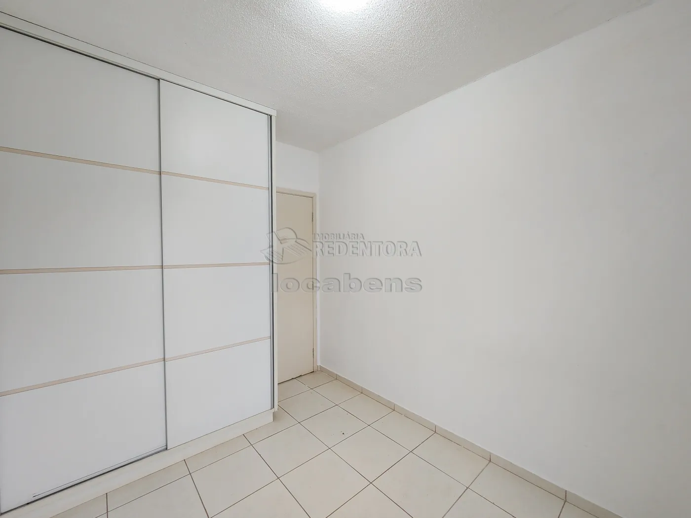 Alugar Casa / Condomínio em São José do Rio Preto R$ 1.500,00 - Foto 6