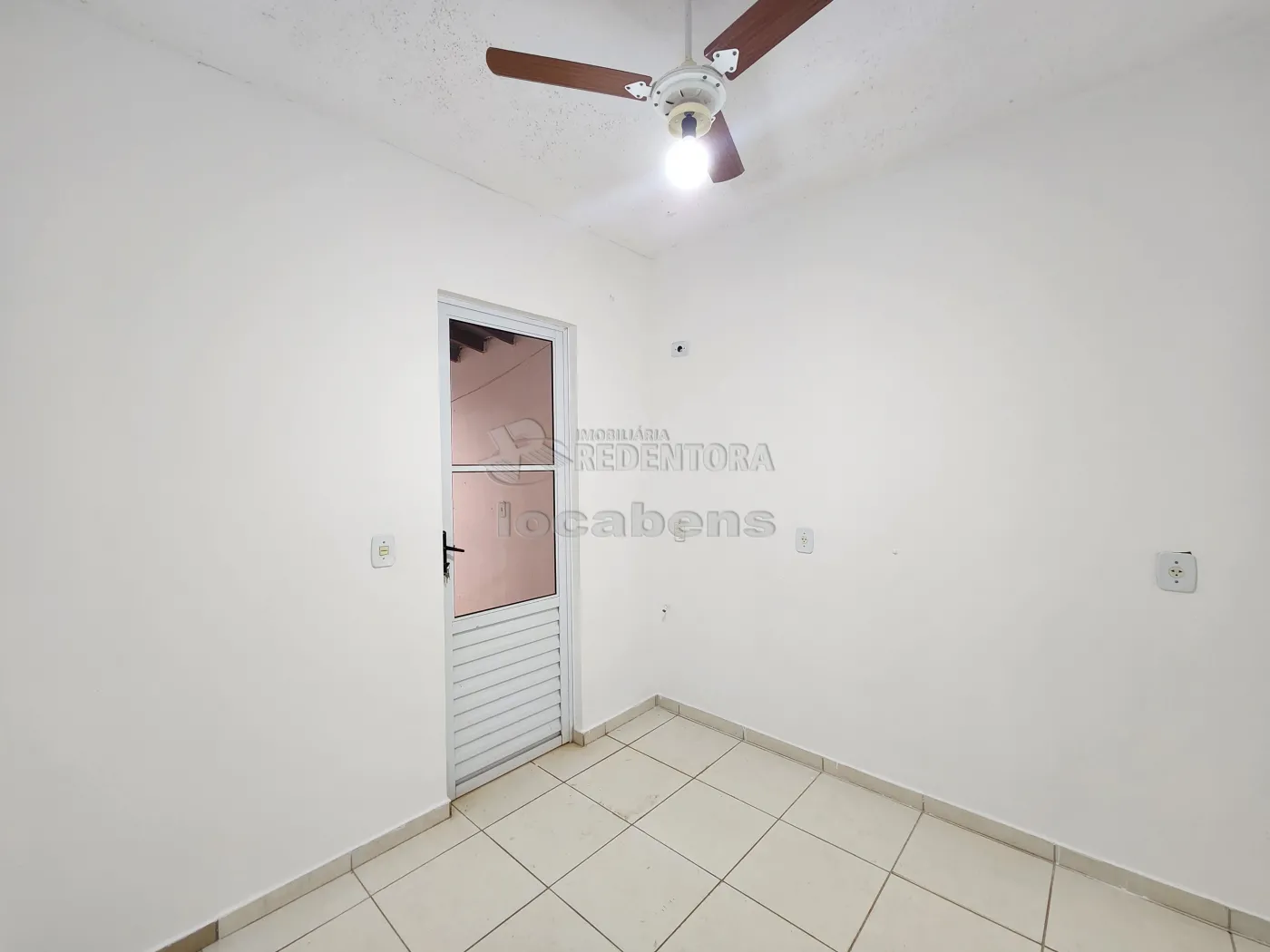 Alugar Casa / Condomínio em São José do Rio Preto R$ 1.500,00 - Foto 10