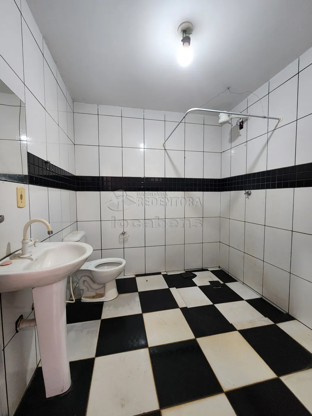 Alugar Casa / Condomínio em São José do Rio Preto R$ 1.500,00 - Foto 13