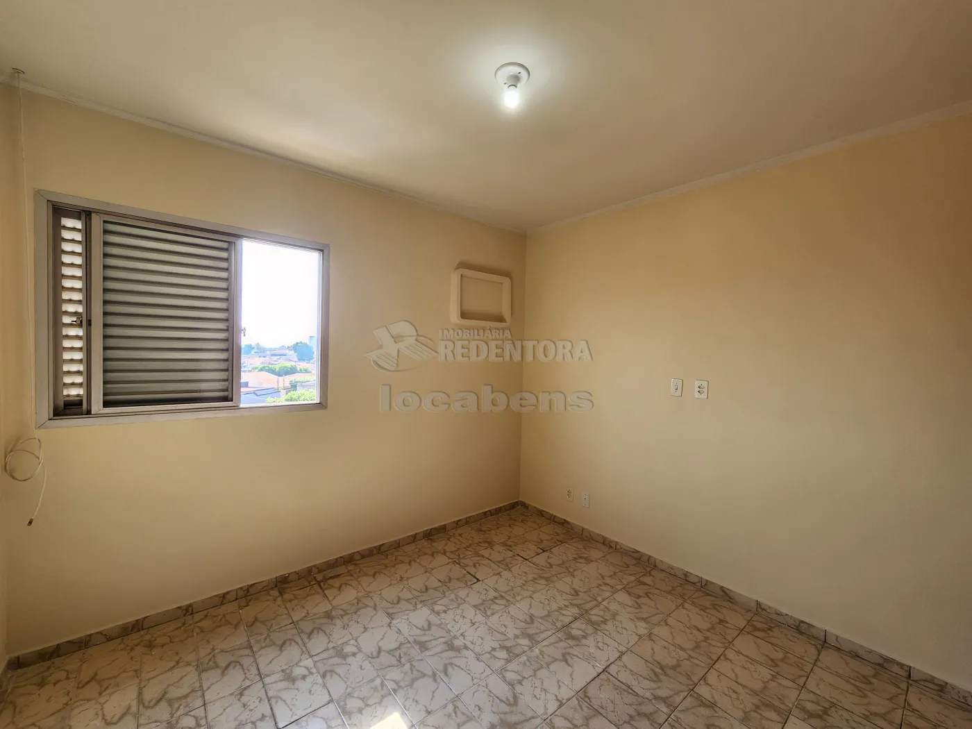 Alugar Apartamento / Padrão em São José do Rio Preto R$ 1.300,00 - Foto 9