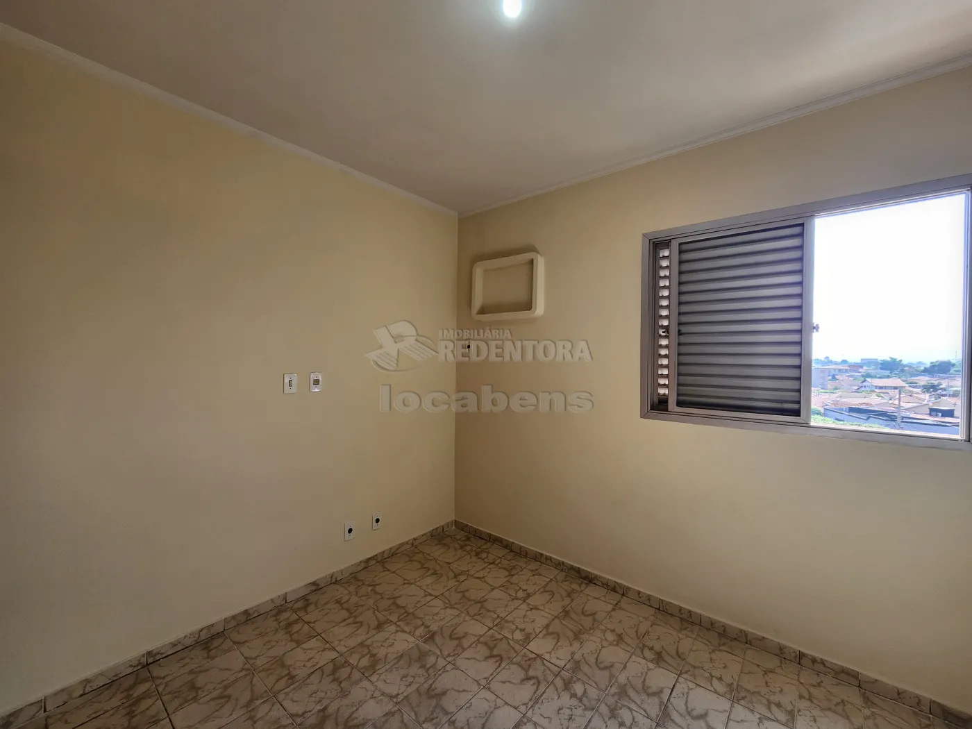 Alugar Apartamento / Padrão em São José do Rio Preto R$ 1.300,00 - Foto 12