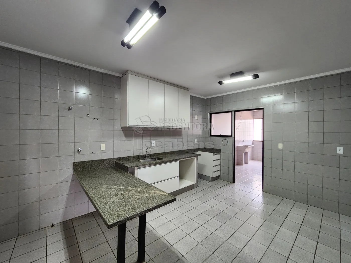 Alugar Apartamento / Padrão em São José do Rio Preto R$ 2.000,00 - Foto 4