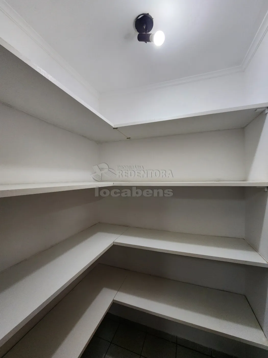 Alugar Apartamento / Padrão em São José do Rio Preto R$ 2.000,00 - Foto 6