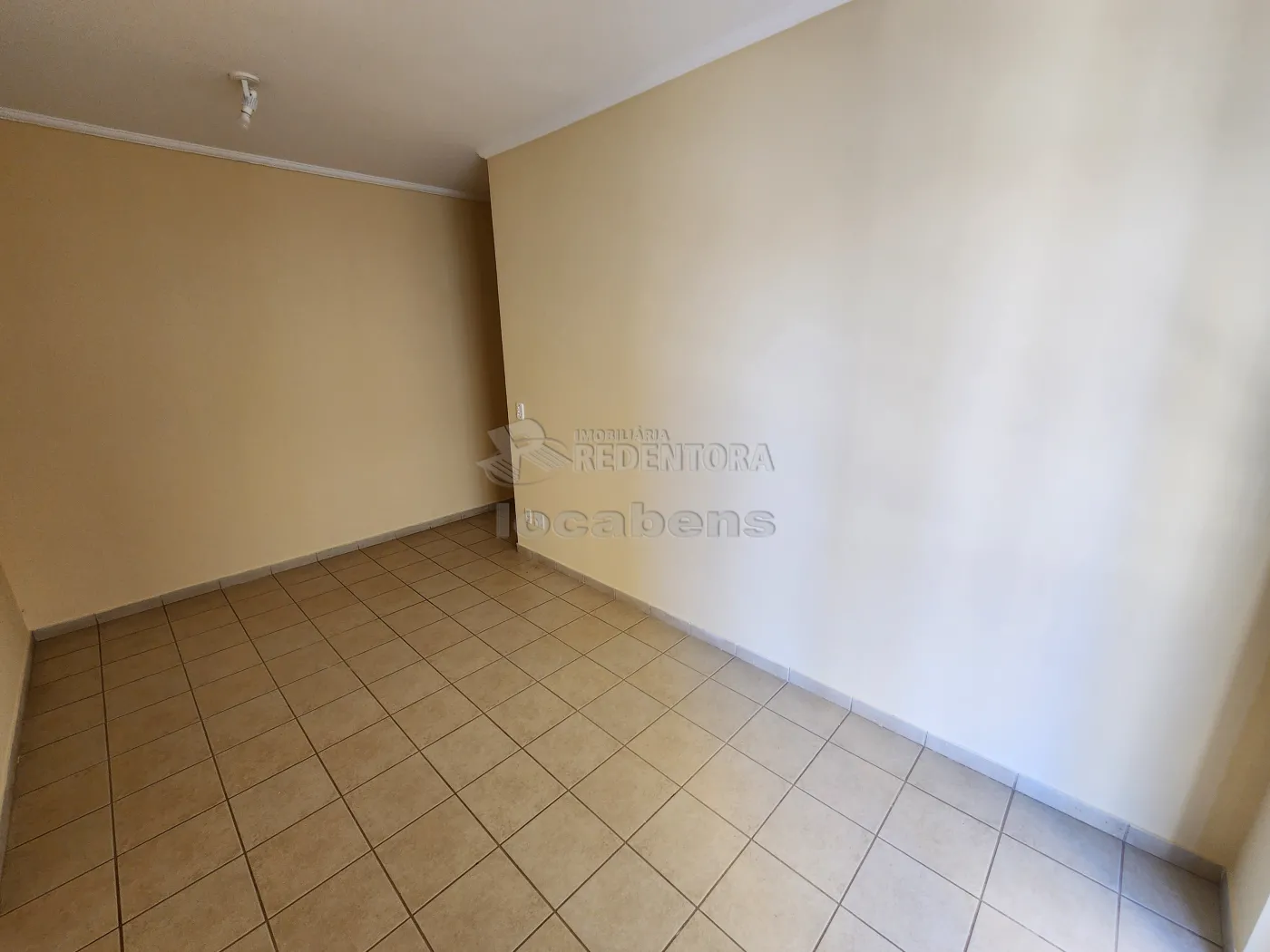 Alugar Apartamento / Padrão em São José do Rio Preto R$ 1.100,00 - Foto 4