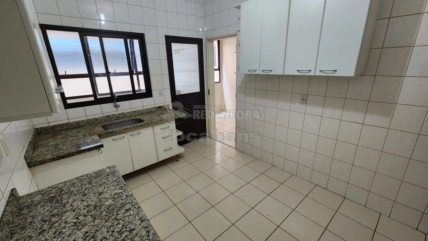 Alugar Apartamento / Padrão em São José do Rio Preto R$ 1.000,00 - Foto 4