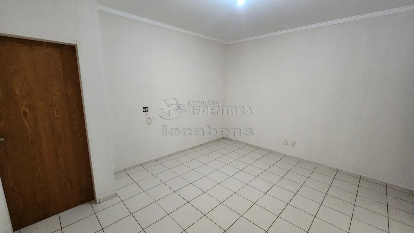 Alugar Apartamento / Padrão em São José do Rio Preto R$ 1.000,00 - Foto 2