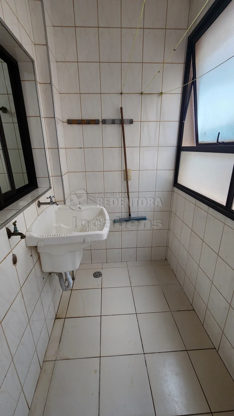 Alugar Apartamento / Padrão em São José do Rio Preto R$ 1.000,00 - Foto 7